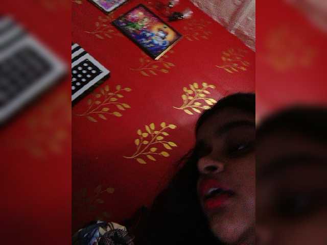 Live sex webcam photo for Jyoti-18 #275912397