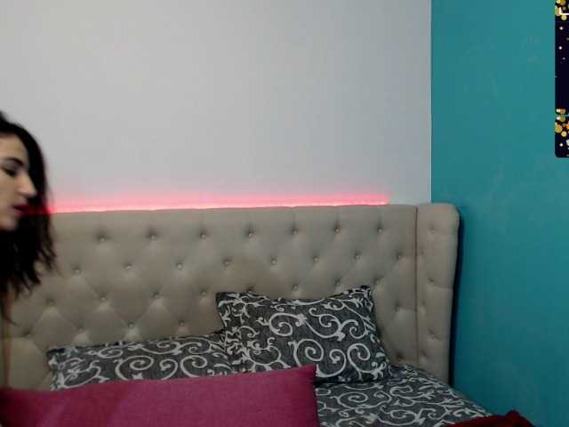 Live sex webcam photo for K1ara #271856671