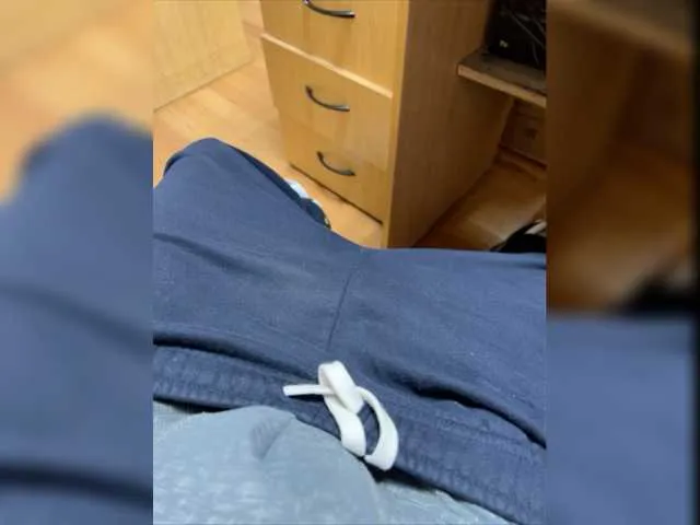 Live sex webcam photo for K1mono1 #276683297