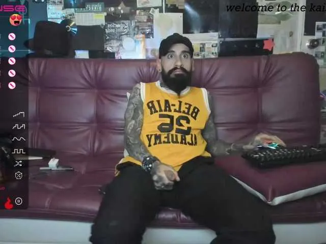 Live sex webcam photo for KAISER679 #275557932