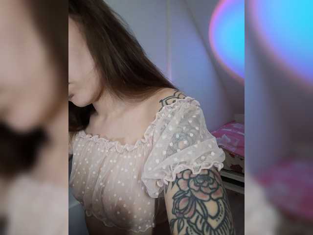 Live sex webcam photo for KARINA-SEY #276664952