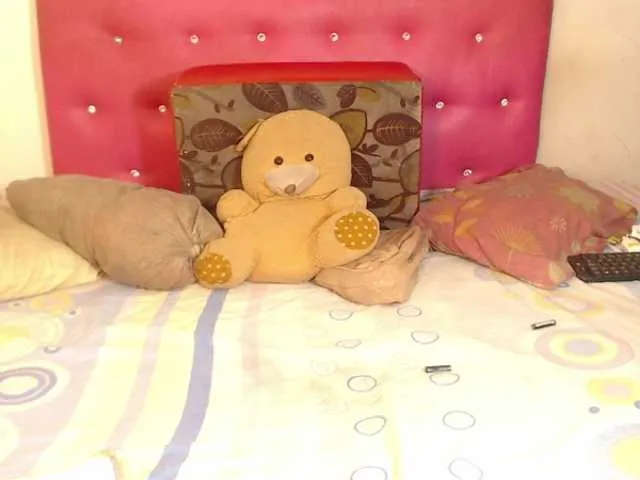 Live sex webcam photo for KARLAFREAKK #277627084