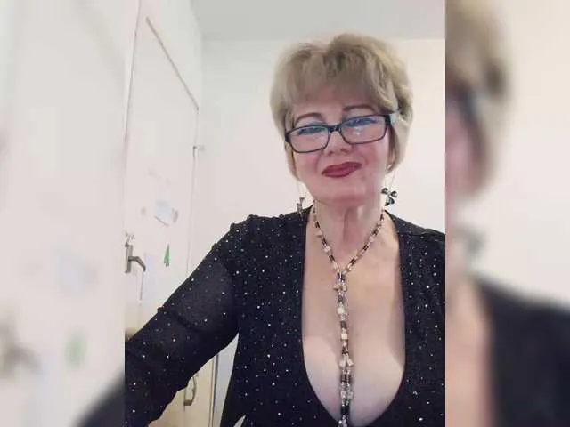 Live sex webcam photo for KASANDRABOLOSHKA #292822701