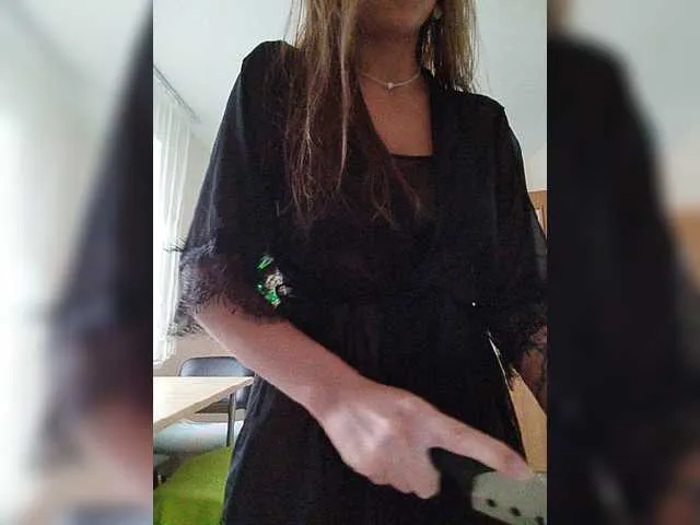 Live sex webcam photo for KATERISHKA #276666733