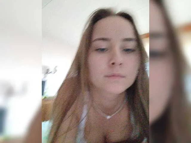 Live sex webcam photo for KATERISHKA #277697381