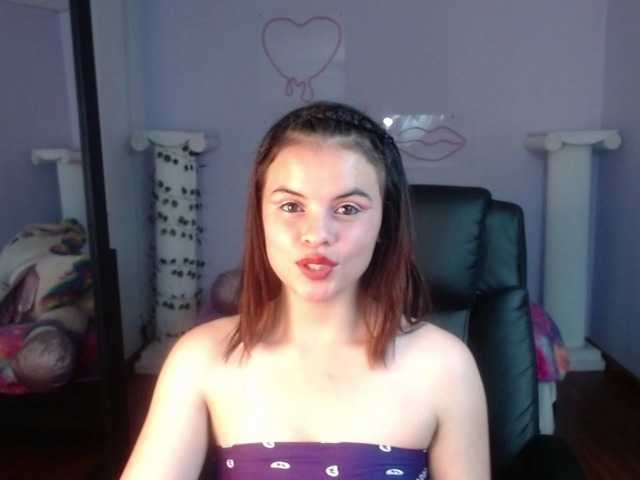 Live sex webcam photo for KATHY-SNOW #272157465
