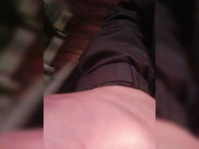 Live sex webcam photo for KD-06-02 #291957678