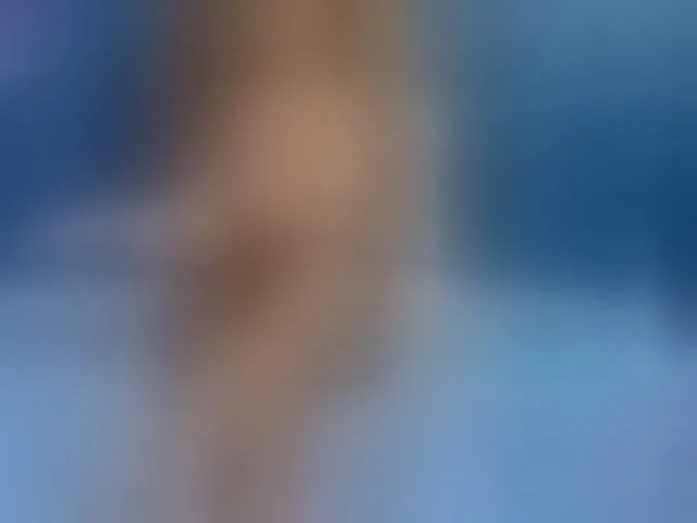 Live sex webcam photo for KIARATENTATION #293097303