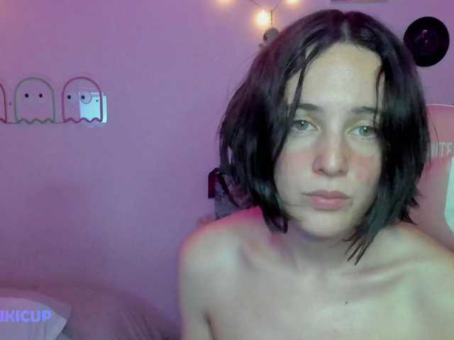 Live sex webcam photo for KIKI-ROSE #278295942