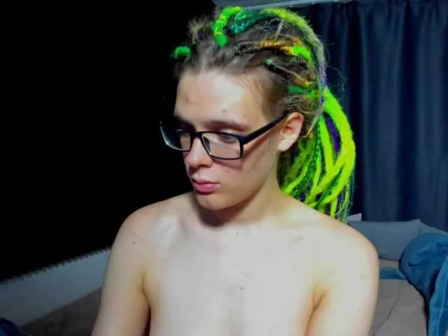 Live sex webcam photo for KIKIKrash #291819854