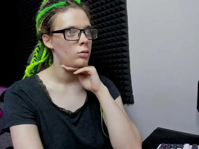 Live sex webcam photo for KIKIKrash #291887410