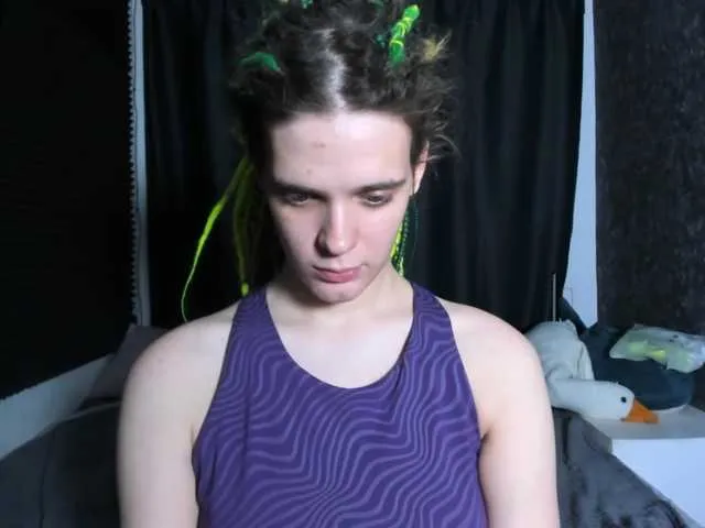 Live sex webcam photo for KIKIKrash #292377697