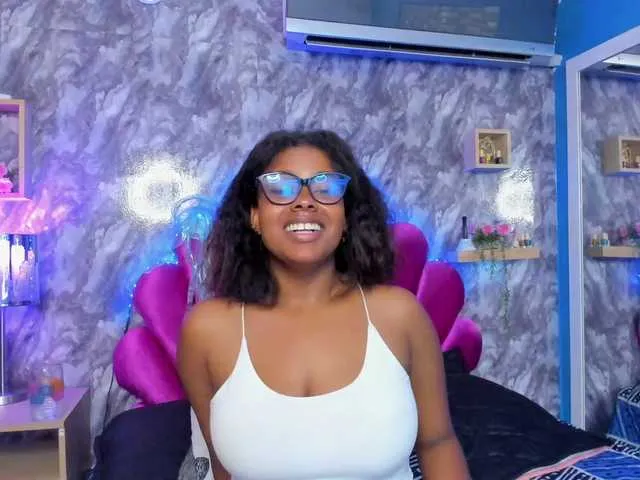Live sex webcam photo for KIMGREY #277767304