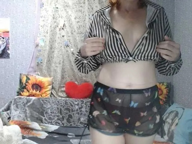 Live sex webcam photo for KISS-Lina #294285674