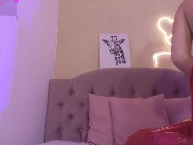 Live sex webcam photo for KISSI-TAY #291722019