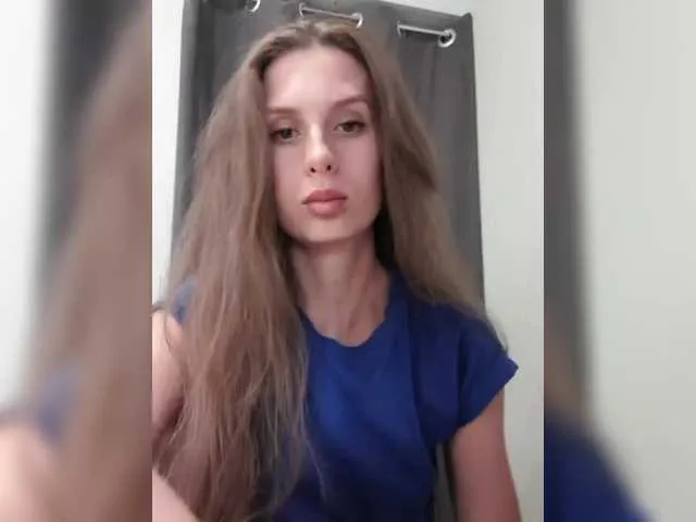 Live sex webcam photo for KITTYtempreXXX #291337956