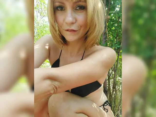 Live sex webcam photo for KKoketkaa #275950241