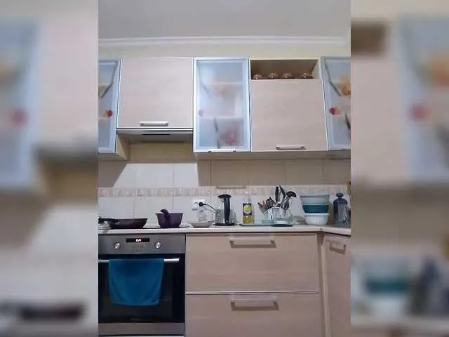 Live sex webcam photo for KONFETKAA-1 #290342385