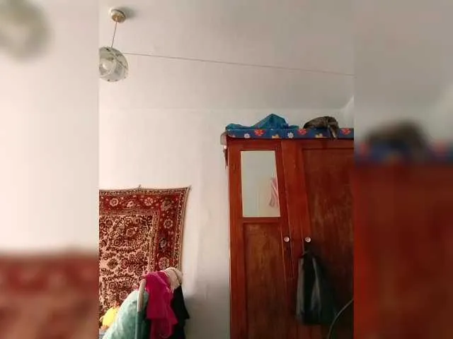 Live sex webcam photo for KONFETKAA-1 #291397433