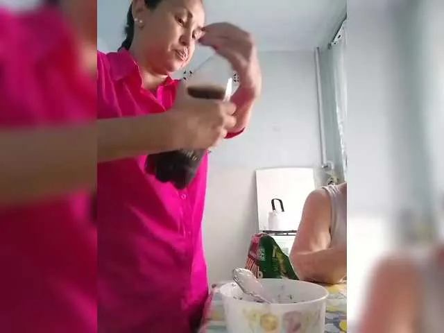 Live sex webcam photo for KONFETKAA-1 #291445177