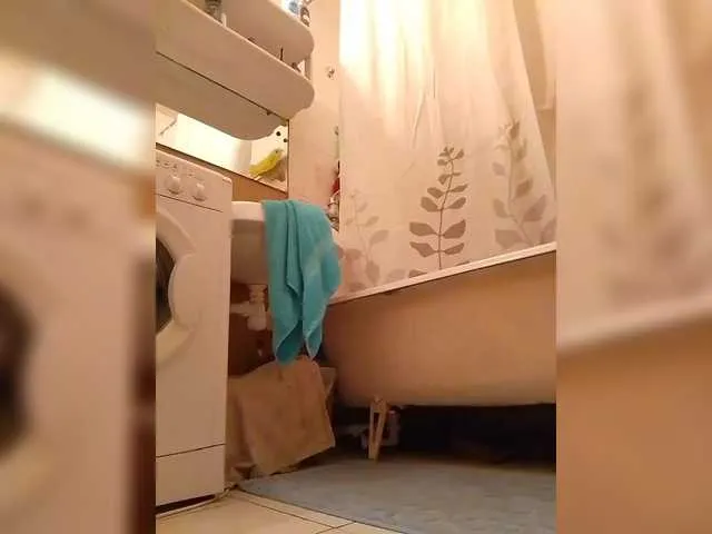 Live sex webcam photo for KONFETKAA-1 #292109824