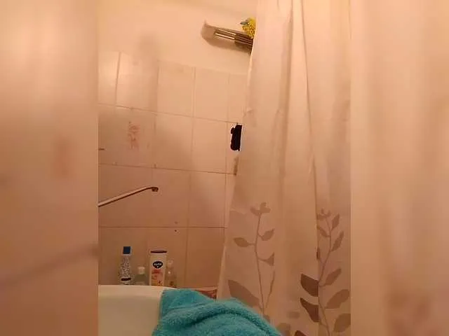 Live sex webcam photo for KONFETKAA-1 #292164164