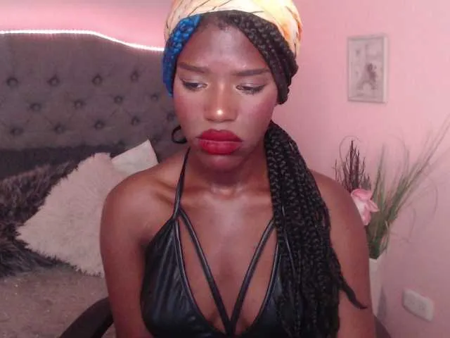 Live sex webcam photo for Kaia-Baker #274275810