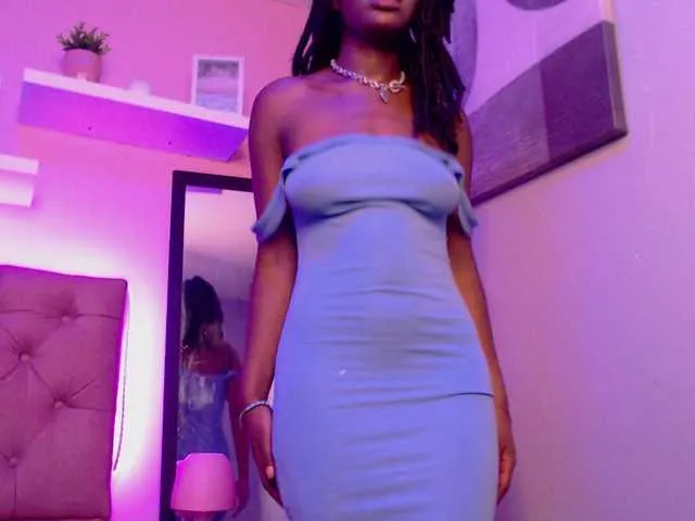 Live sex webcam photo for Kaia-Baker #274619771