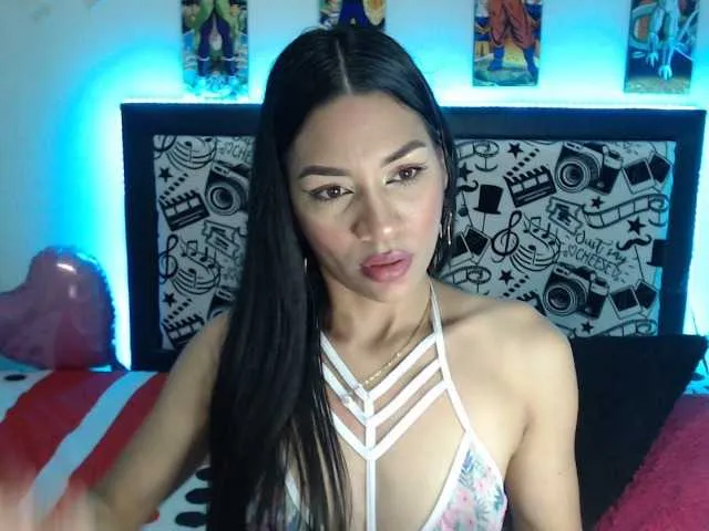 Live sex webcam photo for Kaia3 #272824597