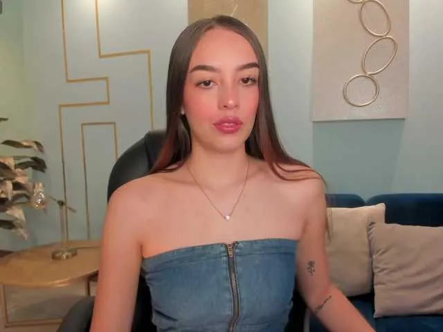 Live sex webcam photo for KaiaFerreira #290335237