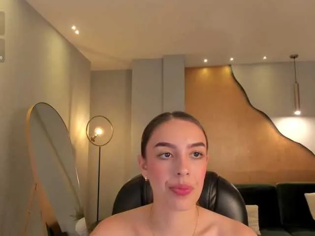Live sex webcam photo for KaiaFerreira #290395206