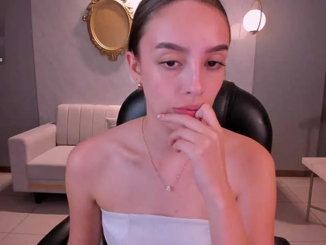 Live sex webcam photo for KaiaFerreira #290529413