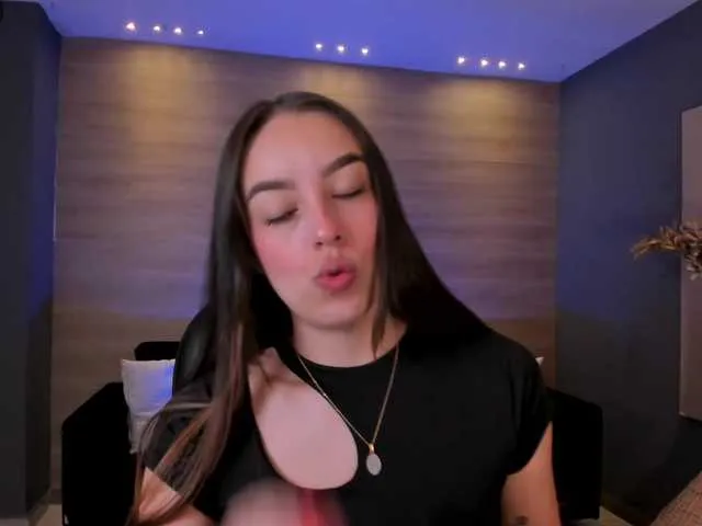 Live sex webcam photo for KaiaFerreira #290690543