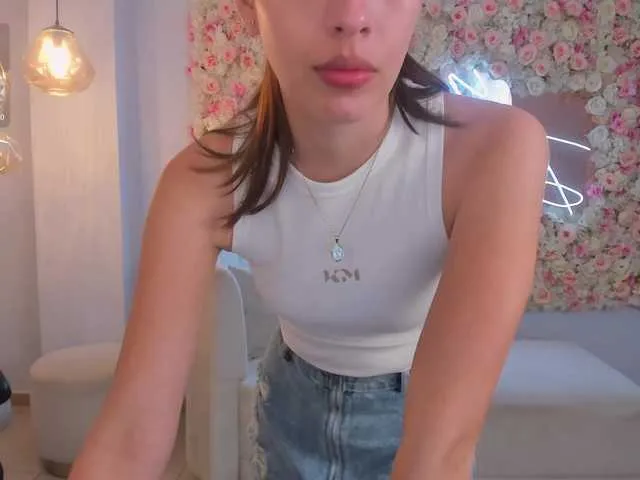 Live sex webcam photo for KaiaFerreira #290731244
