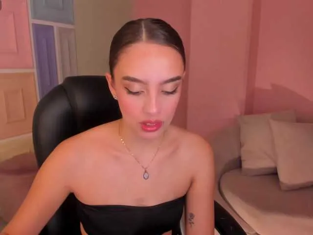 Live sex webcam photo for KaiaFerreira #291144671