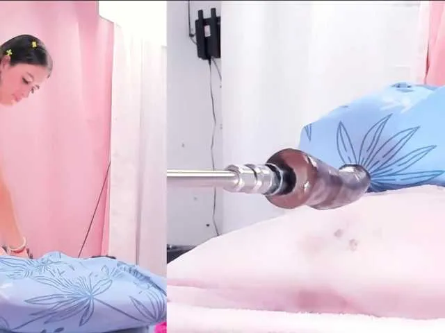 Live sex webcam photo for KailaMiller #292112321