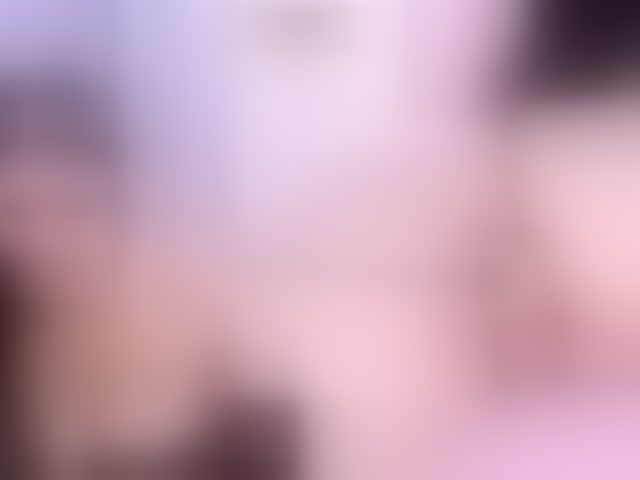 Live sex webcam photo for KailaMiller #294262423