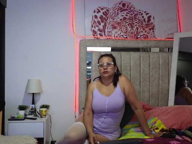 Live sex webcam photo for Kaily-jonness #277252600
