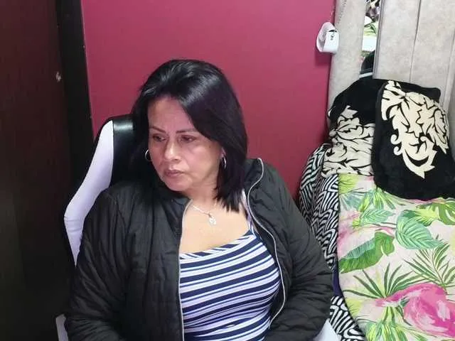 Live sex webcam photo for Kaily-jonness #291430356