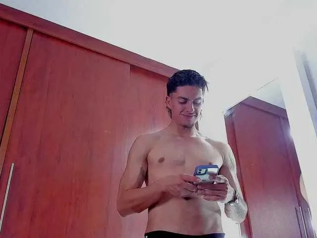 Live sex webcam photo for Kaizerbolton20 #276803611