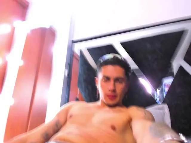 Live sex webcam photo for Kaizerbolton20 #277168643