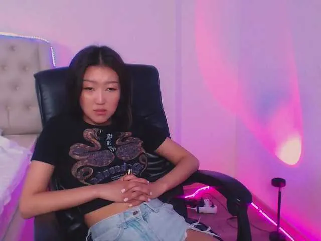 Live sex webcam photo for KaleeChase #273390450