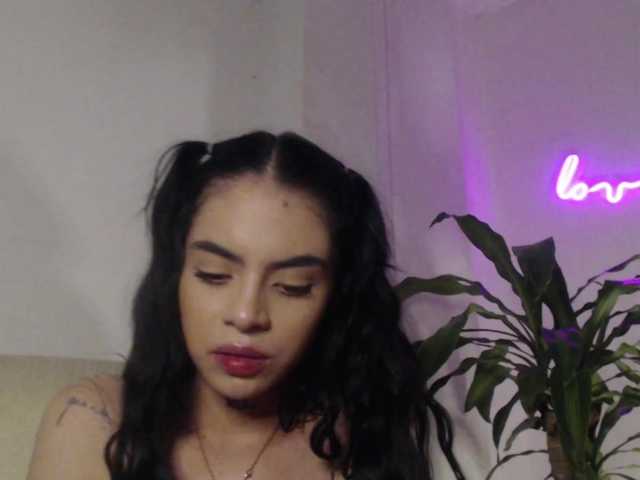 Live sex webcam photo for Kali71 #275558056