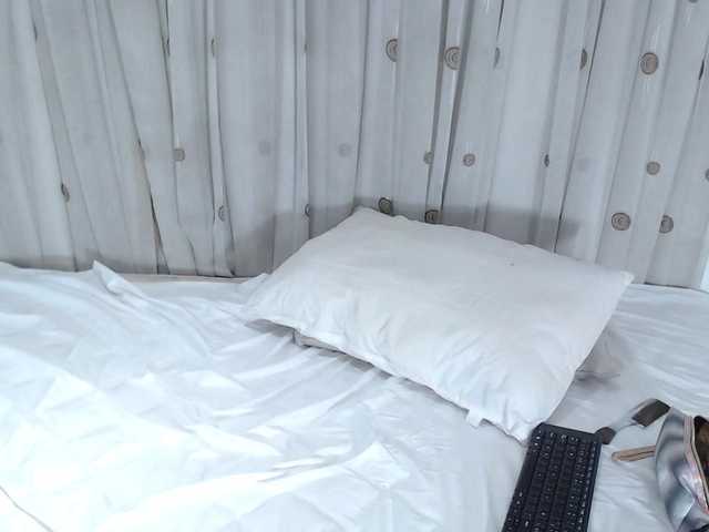 Live sex webcam photo for KaliShadow #275555990