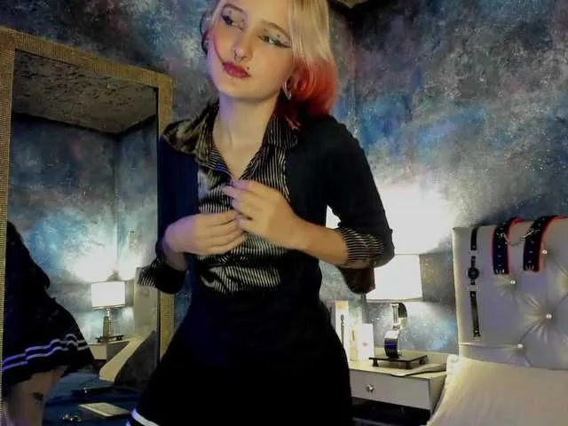 Live sex webcam photo for Kallen-kozuky #290672514