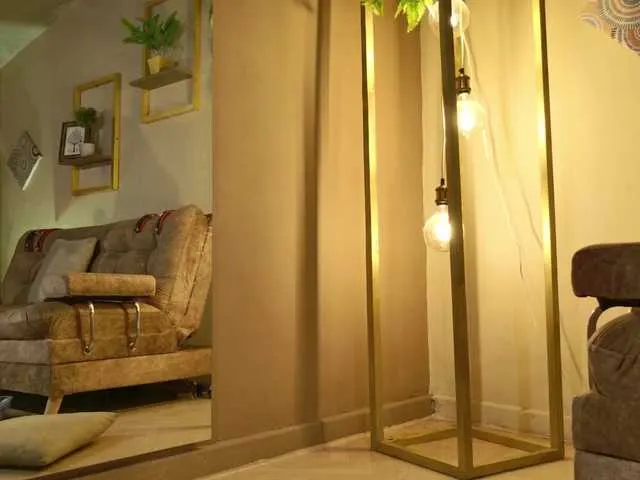 Live sex webcam photo for Kallen-kozuky #291296496