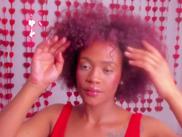 Live sex webcam photo for Kalynebrunet #290685066