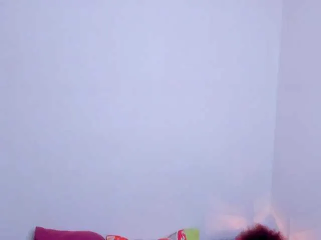 Live sex webcam photo for Kalynebrunet #291001017