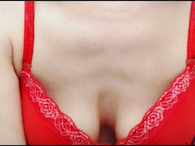 Live sex webcam photo for KalystaGreen #277059085