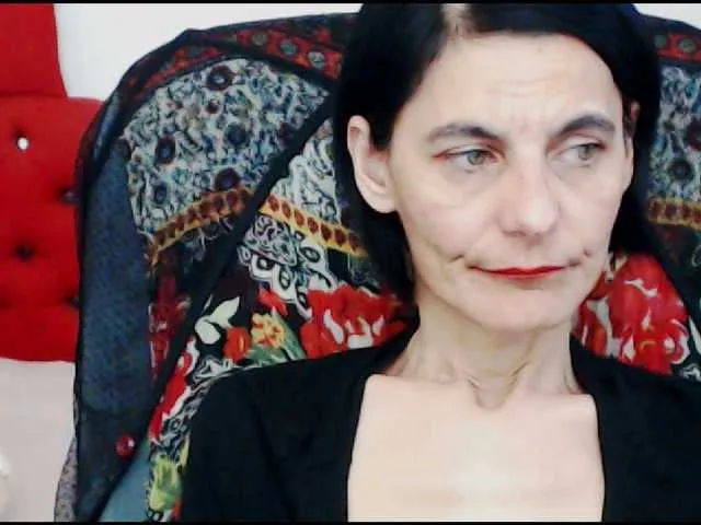 Live sex webcam photo for KalystaGreen #277083826